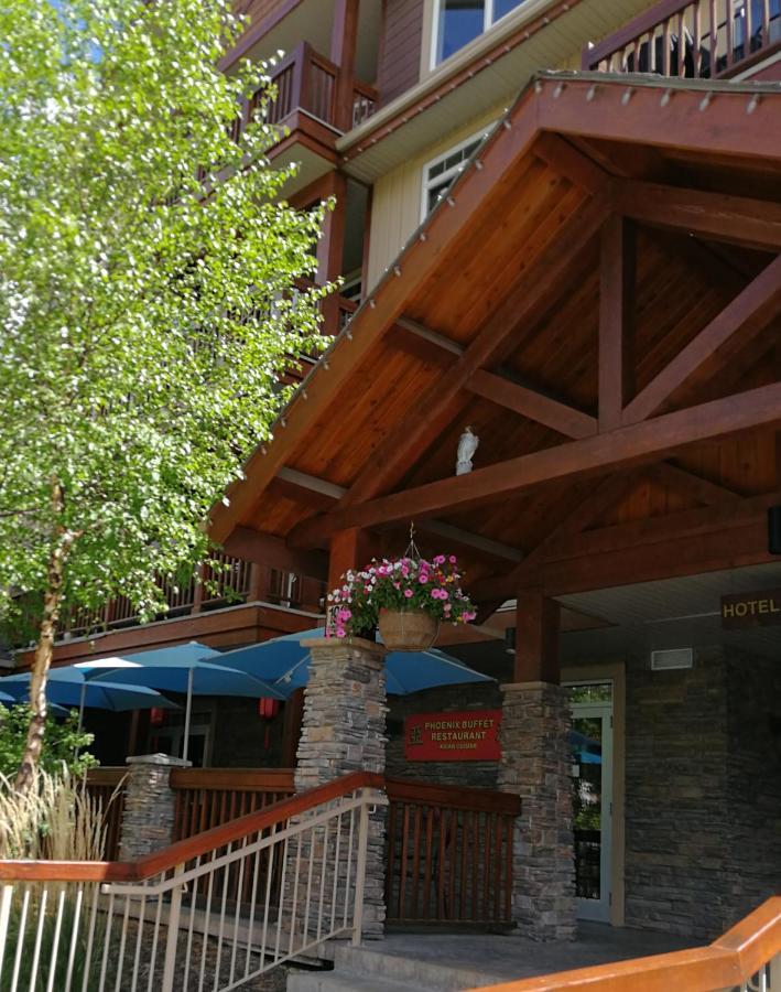 Sunny Tranquil Woods Turret In Falcon Crest Lodge キャンモア エクステリア 写真